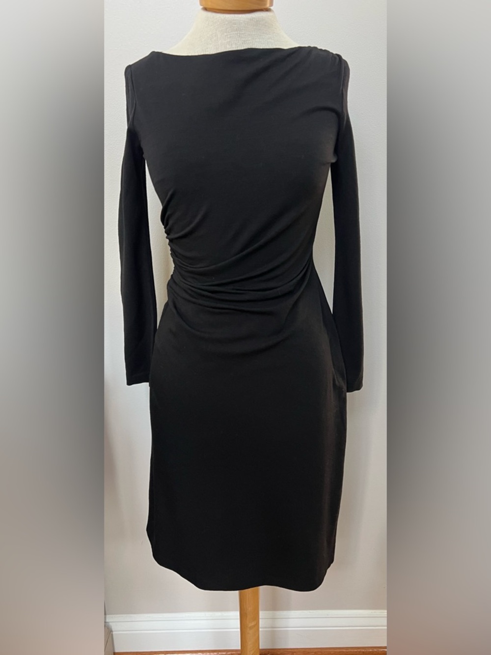Diane von Furstenberg Black Ruched Sheath Dress Long Sleeve Wool Blend Size 6
